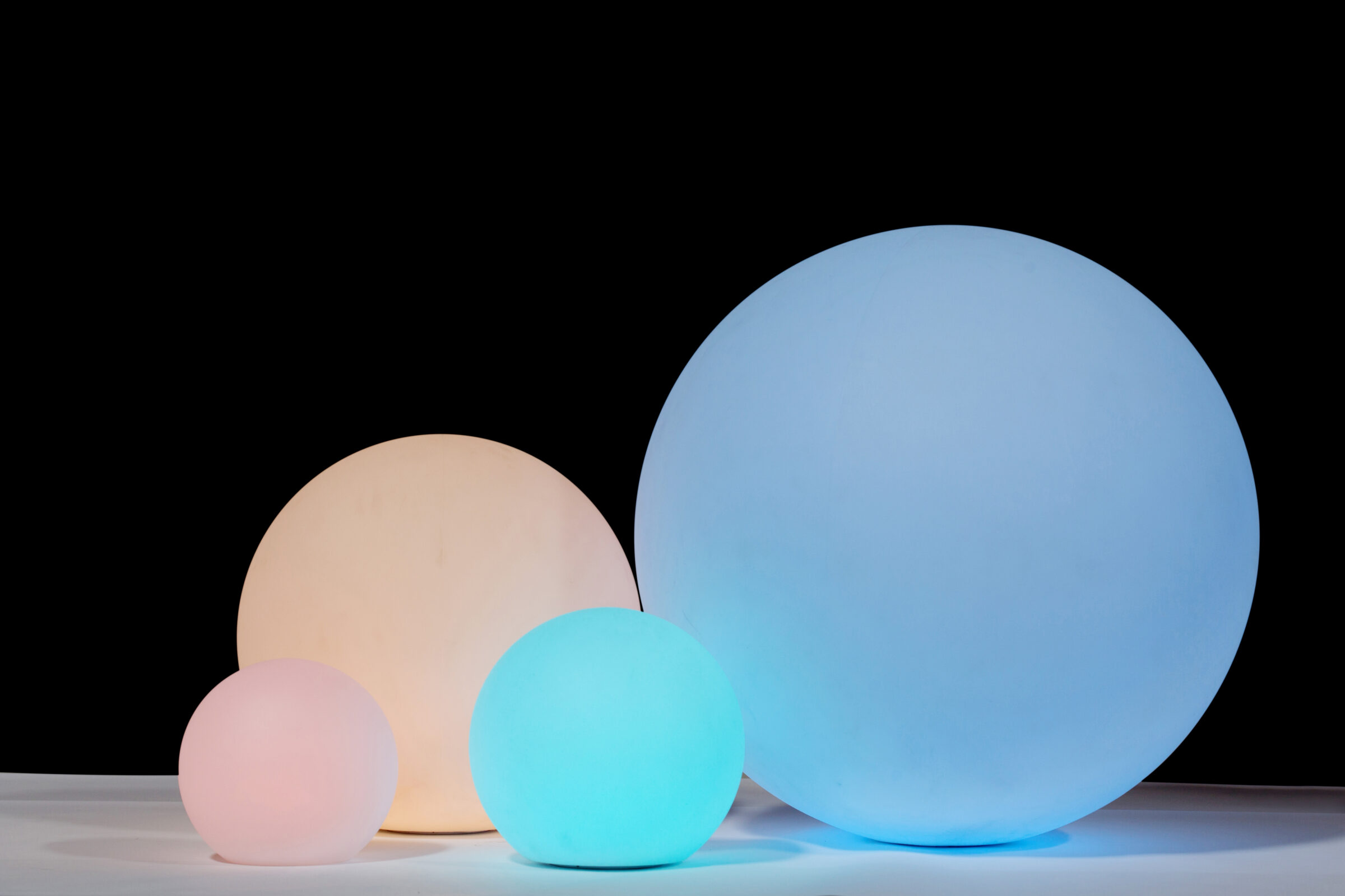 Wireless "Glowing Orb" | 16 colors and 4 sizes main image